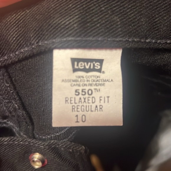 Levi’s - Picture 2 of 2